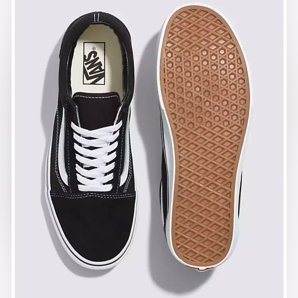 NWT VANS